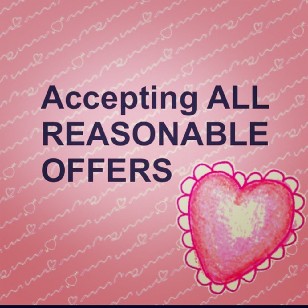 REASONABLE OFFERS ♥️♥️🌸🌸🌺🌺
